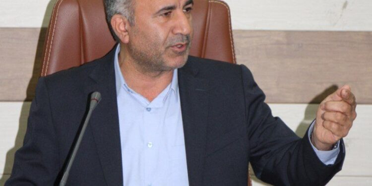 فرماندار تالش:بخشداران ، شهرداران و دستگاه‌های مسئول برای آماده‌سازی سواحل و ایمن‌سازی شناگاه‌ها برنامه‌ریزی دقیق داشته باشند