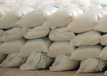 کشف 8 تن آرد خارج از شبکه در تالش 