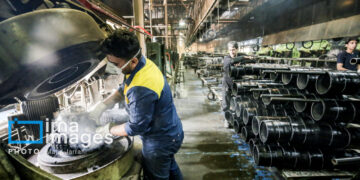 استاندار گیلان: چرخه تولید باید حفظ شود