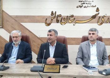 تأکید فرماندار بر نقش‌آفرینی دهیاران در توسعه پایدار روستاها