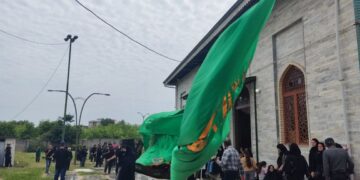 حضور نماینده مردم تالش، رضوانشهر و ماسال در اجتماع بزرگ عاشورایی مسجد امین‌السلطان غریبنده