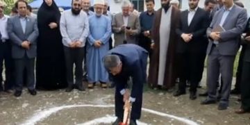 کلنگ احداث دبستان ۹ کلاسه غزالی ناو اسالم به زمین زده شد