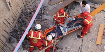 در حین کار صورت گرفت؛     سقوط کارگر ۳۸ ساله ساختمانی در تالش جان او را گرفت