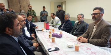 در میدان خدمت، تقدیر از یک اقدام خداپسندانه  حضور میدانی مدیر شبکه بهداشت تالش در میان ارائه‌ دهندگان و گیرندگان خدمات سلامت