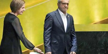 روزنامه هم میهن نوشت:قبل از برجام دقیقاً چه فرصتی داشتیم؟/ اگر امضا نمی‌شد ۱۰ سال زودتر در نقطه کنونی بودیم