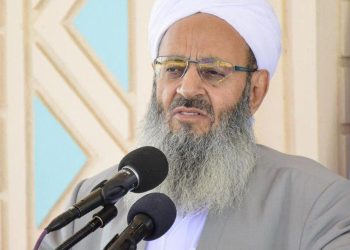 مولوی عبدالحمید: متجاوزان به فکر منافع خودشان هستند/تجزیه‌طلبی در سیستان و بلوچستان هیچ جایگاهی ندارد و نباید مطرح شود